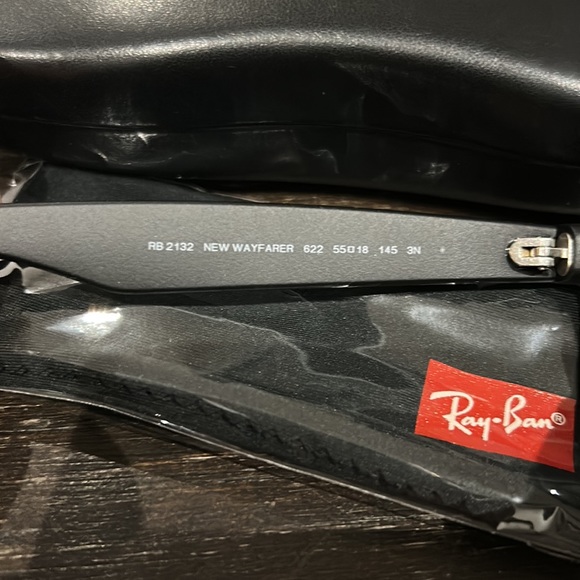 Ray-Ban new wayfarer - Picture 4 of 4